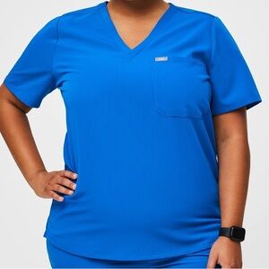 FIGS Catarina One-Pocket Scrub Top